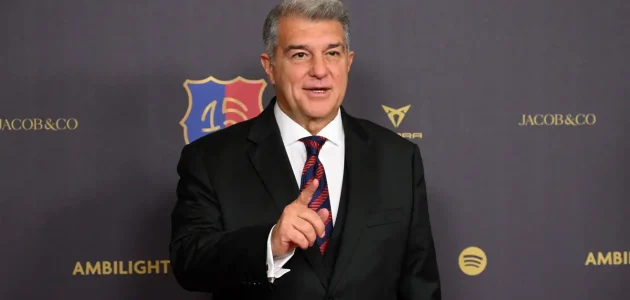 برشلونة يقترب من صفقة جديدة قبل غلق الميركاتو الصيفي